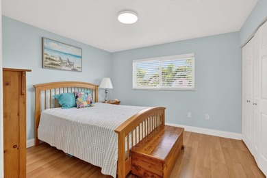 This beautifully updated 2 bedroom, 1 bath condo offers the - photo 17