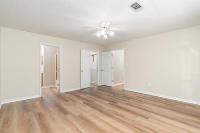 Don't miss out on this beautiful 3-bedroom, 2-bath home - photo 22