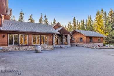 319 Skywood offers a rare combination of acreage, functional - photo 3