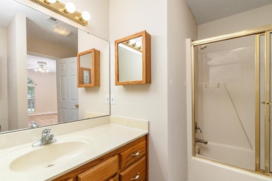 Don't miss out on this beautiful 3-bedroom, 2-bath home - photo 24