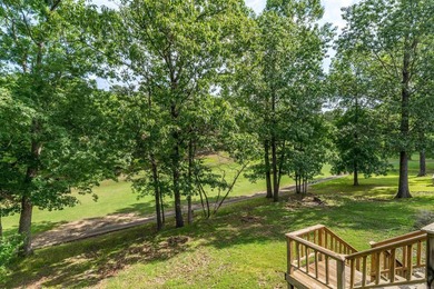 Don't miss out on this beautiful 3-bedroom, 2-bath home - photo 30