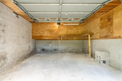 Don't miss out on this beautiful 3-bedroom, 2-bath home - photo 33