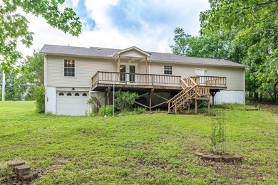 Don't miss out on this beautiful 3-bedroom, 2-bath home - photo 34
