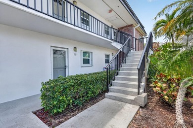 This beautifully updated 2 bedroom, 1 bath condo offers the - photo 41