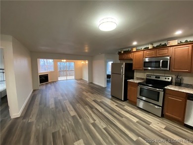 Great location for this adorable home. Home has 5 bedrooms and 5 - photo 11