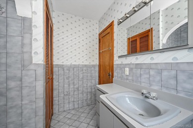 Lovingly Maintained Detached Colonial Nestled on a Beautiful - photo 14