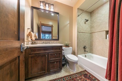 Located adjacent to the Jack Nicklaus Signature Golf Course at - photo 14