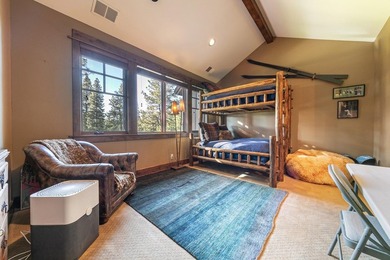 Located adjacent to the Jack Nicklaus Signature Golf Course at - photo 15