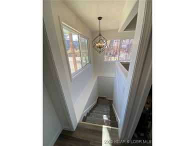 Great location for this adorable home. Home has 5 bedrooms and 5 - photo 18