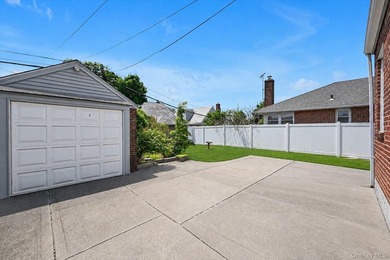 Lovingly Maintained Detached Colonial Nestled on a Beautiful - photo 18
