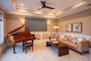 Gorgeous Colonial Style Home Nestled In A Secure And Exclusive - photo 18
