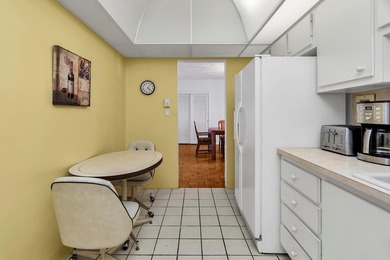 EASY TO SHOW WITH COURTESY NOTICE. BRIGHT AND SPACIOUS 2 BEDROOM - photo 21