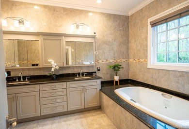 Gorgeous Colonial Style Home Nestled In A Secure And Exclusive - photo 30