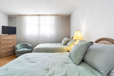 EASY TO SHOW WITH COURTESY NOTICE. BRIGHT AND SPACIOUS 2 BEDROOM - photo 32