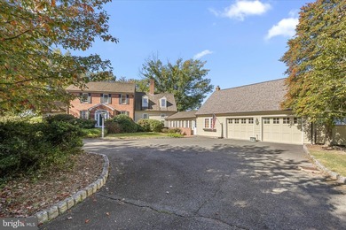 Swan Point is an exquisite waterfront estate set on - photo 3