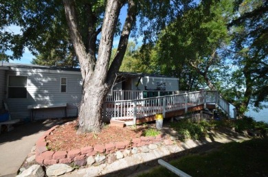 Lake Home For Sale in Lindstrom, Minnesota