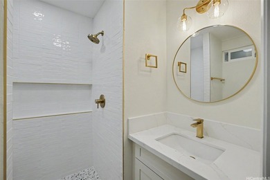 Turnkey 3-bedroom, 2-bath home in the heart of Mililani! This - photo 5