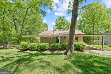 Lake Home For Sale in Eatonton, Georgia