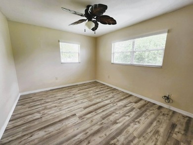 Spacious 3-bedroom, 2-bath home with a 1-car garage, ideally - photo 22