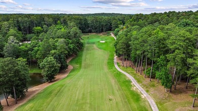 Located at the green of the 14th hole of the prestigious - photo 41