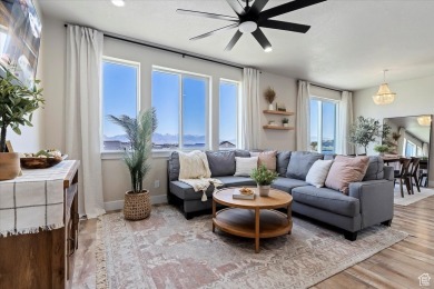 Lake Townhome/Townhouse For Sale in Eagle Mountain, Utah