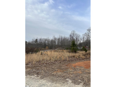 Beautiful 3.25 acre homesite offering privacy and space to build - photo 12
