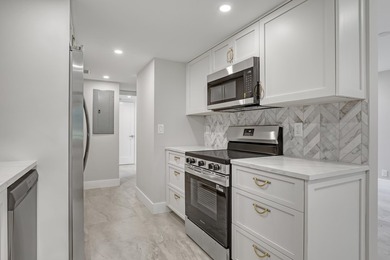 Rarely Available Patio Home - PGA National | Fazio Golf Course - photo 18