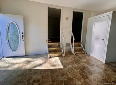 Welcome to this charming home located on a quiet cul-de-sac! - photo 20