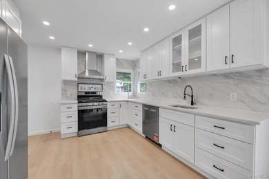 Welcome to 788 Dean Drive in Baldwin! This charming ranch-style - photo 8