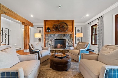 FULLY FURNISHED LAKE FRONT ESTATE LOCATED ON A COVE IN THE - photo 36