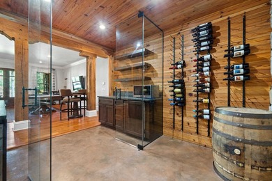FULLY FURNISHED LAKE FRONT ESTATE LOCATED ON A COVE IN THE - photo 41