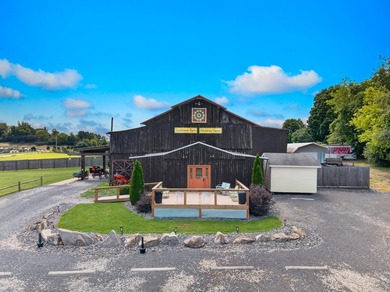 Welcome to Sunflower Barn, a rare opportunity to own an - photo 1
