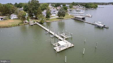 Exceptional waterfront opportunity with gorgeous water views - photo 2