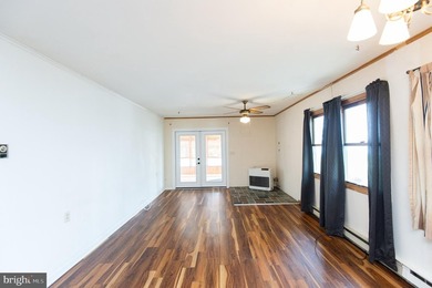 Exceptional waterfront opportunity with gorgeous water views - photo 7