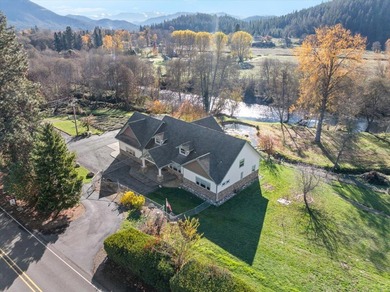 Lake Home For Sale in Jacksonville, Oregon