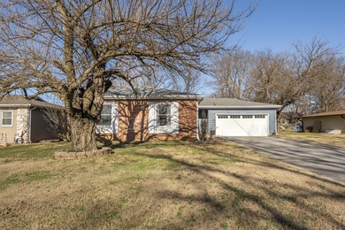 2955 E. Hawkins St., Springfield, MO. - You will not want to