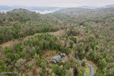 A classic Lincoln Log home set on a private 3+ acre lot, this - photo 5