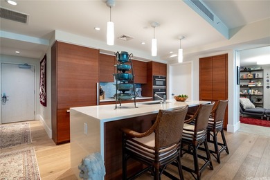 Elegant large 2Bd 2Ba 1704 SqFt favored 02 unit in the Luxurious - photo 3