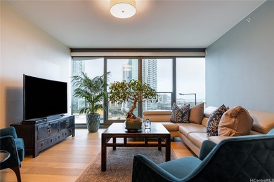 Elegant large 2Bd 2Ba 1704 SqFt favored 02 unit in the Luxurious - photo 8