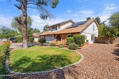 SOLAR OWNERSHIP BENEFITS!!!! Beautifully maintained and paired - photo 1