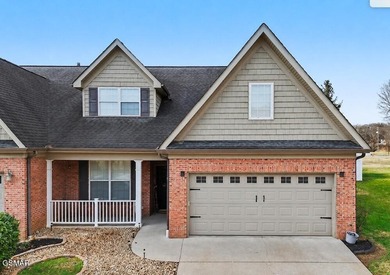 Beautifully updated 4-bedroom home in the heart of Seymour with - photo 2
