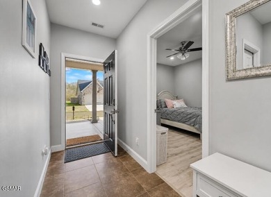 Beautifully updated 4-bedroom home in the heart of Seymour with - photo 3