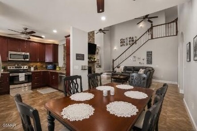 Beautifully updated 4-bedroom home in the heart of Seymour with - photo 8