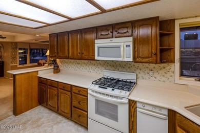 ONE OWNER CUSTOM HOME!!!! Absolutely mint condition and upgraded - photo 19
