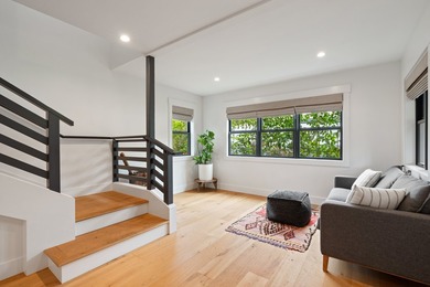 Set in the heart of Hanalei, this contemporary 3-bedroom, 2 - photo 20