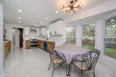 Your Forever Home Awaits! Beautiful 5 Bed 3.5 Bath Custom - photo 9