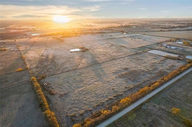 (private lake, pond, creek) Acreage For Sale in Gainesville Texas