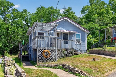 Charming cottage in the Herrington lake area with deeded - photo 2