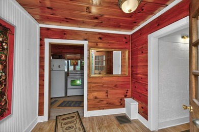 Charming cottage in the Herrington lake area with deeded - photo 9