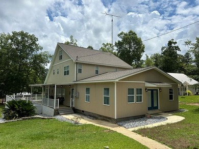 Lake Eufaula Retreat. Ready To Have Fun In Style. 3928 sq ft - photo 9